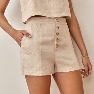 Reformation Keys Linen Shorts in color Oatmeal size 2
